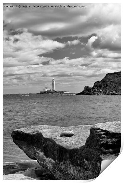 St Marys lighthouse from old hartley monochrome Print by Graham Moore