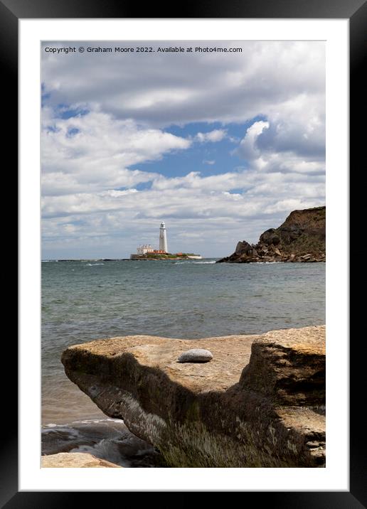 St Marys lighthouse from old hartley Framed Mounted Print by Graham Moore