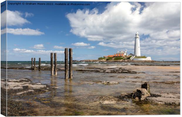 St Marys lighthouse Canvas Print by Graham Moore