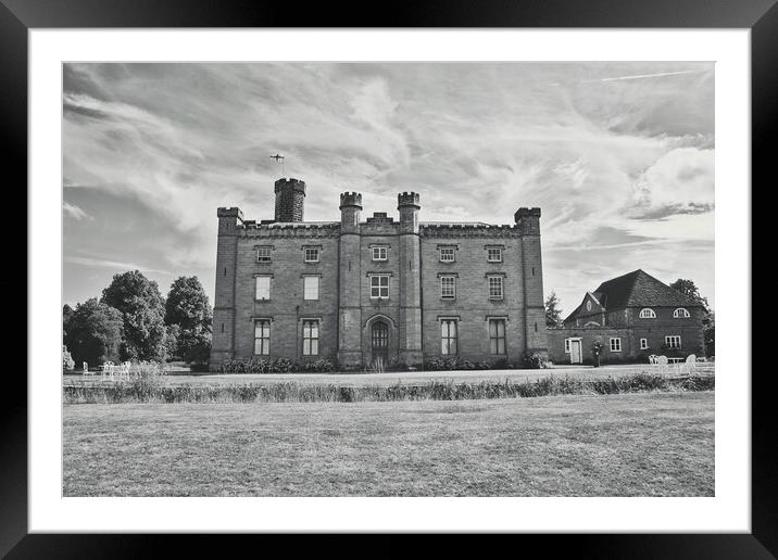 Chiddinsgtone castle Framed Mounted Print by Dawn Cox