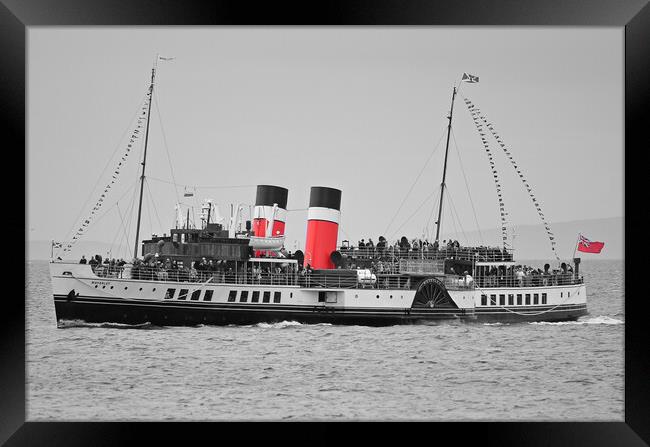 PS Waverley approaching Girvan, South Ayrshire Framed Print by Allan Durward Photography