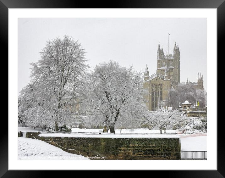 Wintery Wonderland at Bath Abbey Framed Mounted Print by Roger Mechan