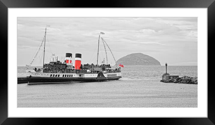 Paddle steamer Waverley at Girvan, South Ayrshire Framed Mounted Print by Allan Durward Photography