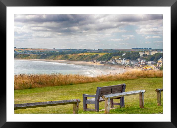 Filey Bay from The Brigg Framed Mounted Print by Glen Allen
