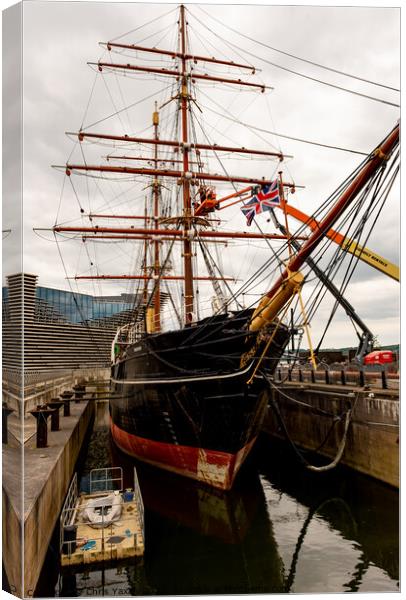 Front on view of HMS Discovery war ship moored up beside the VA centre in Dundee’s waterfront Canvas Print by Chris Yaxley