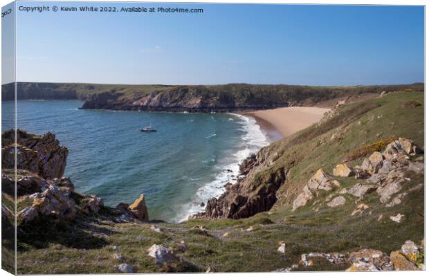 Barfundle Pembrokshire view from clifftop Canvas Print by Kevin White
