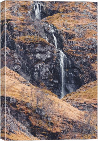 Scottish highlands Canvas Print by chris smith