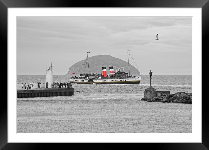 PS Waverley majestically departing Girvan Framed Mounted Print by Allan Durward Photography