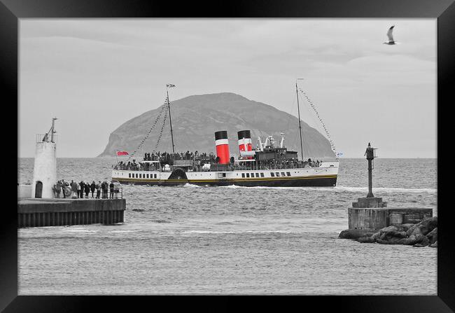 Waverley paddle steamer Girvan (selective colour) Framed Print by Allan Durward Photography