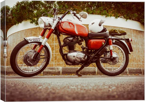 Ducati 250 Canvas Print by Phil Crean