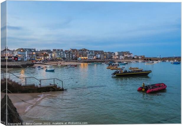 Serene Evening Stroll in St Ives Harbour Canvas Print by Beryl Curran