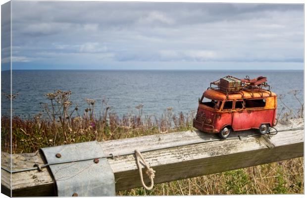 Campervan, Nose's Point, Seaham Canvas Print by Rob Cole