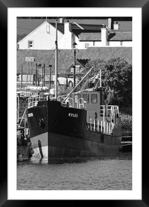 "MV Kyles", Clyde coaster, Irvine Framed Mounted Print by Allan Durward Photography