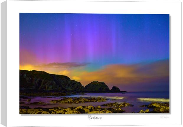 Pure heaven northern lights aurora borealis Canvas Print by JC studios LRPS ARPS