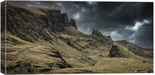 A STORM APPROACHES - The Quiraing, Isle of Skye Canvas Print by Tony Sharp LRPS CPAGB