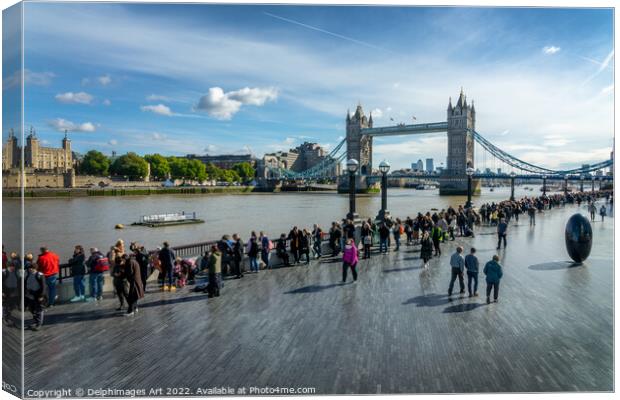 People queueing to see Queen Elizabeth II coffin Canvas Print by Delphimages Art