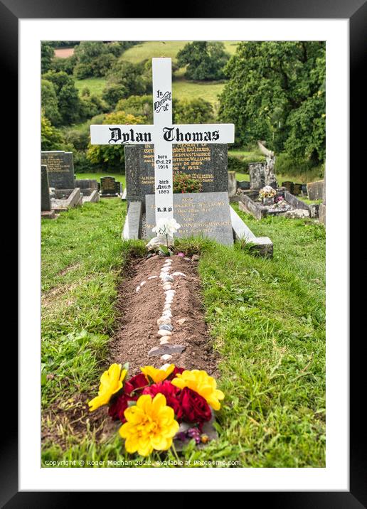 Dylan Thomas' Final Resting Place Framed Mounted Print by Roger Mechan