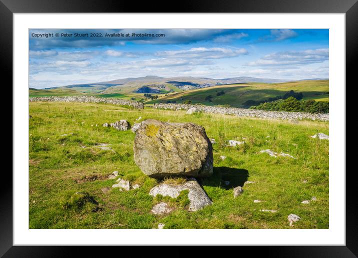 Eratic above Langcliffe next to Winskill Stones looking towar4ds Framed Mounted Print by Peter Stuart