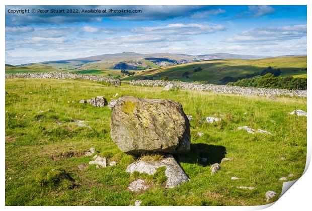 Eratic above Langcliffe next to Winskill Stones looking towar4ds Print by Peter Stuart