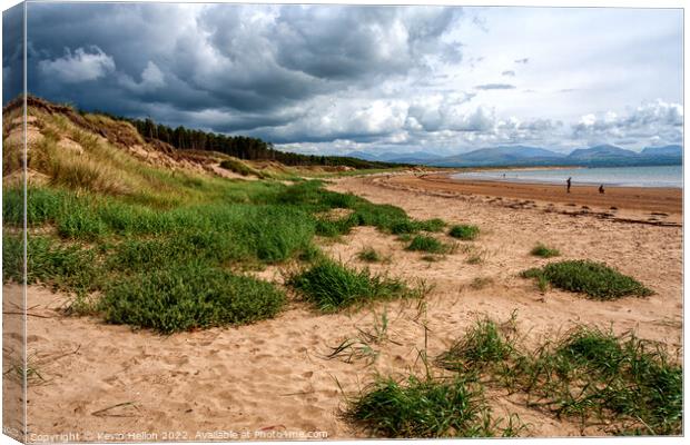 Newborough beach Canvas Print by Kevin Hellon