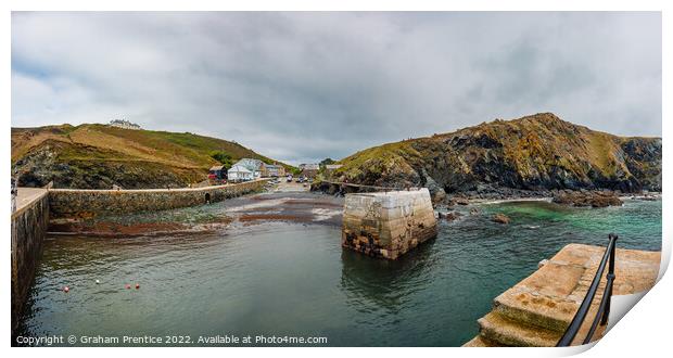 Mullion Cove Harbour, Cornwall Print by Graham Prentice
