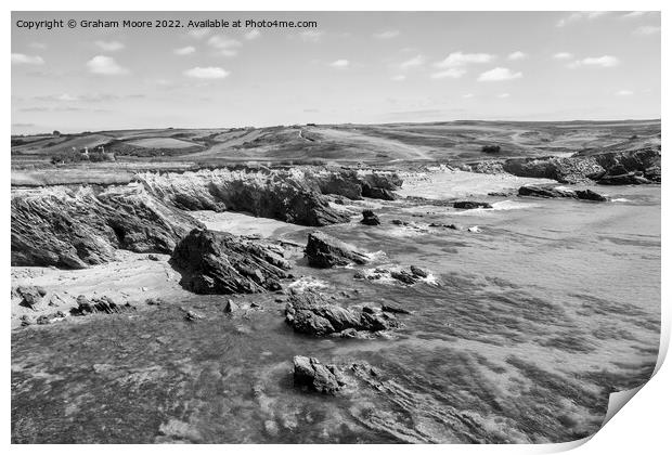 Dollar Cove looking south monochrome Print by Graham Moore