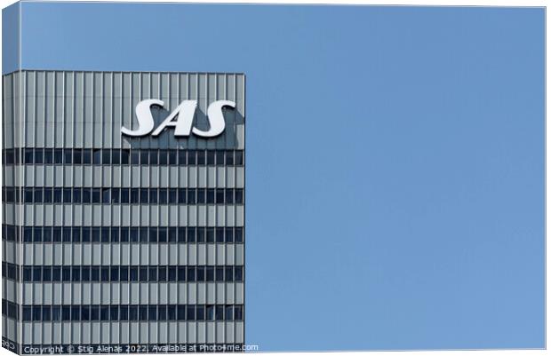 SAS Radisson hotel and logo in Copenhagen against the blue sky Canvas Print by Stig Alenäs
