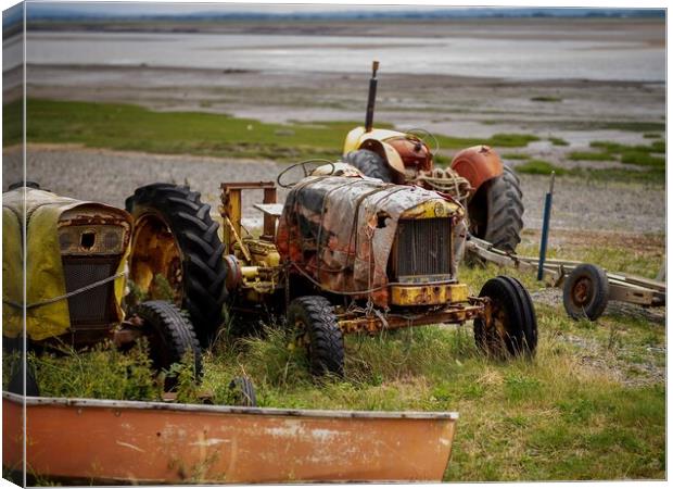 Vintage Tractor  Canvas Print by Victor Burnside