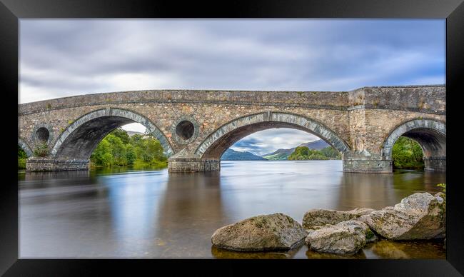 Kenmore Bridge Framed Print by paul green