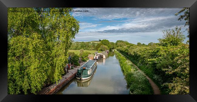 View from a bridge - Kennet & Avon Canal Framed Print by Sue Knight