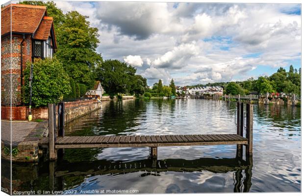 A Landing Stage at Marlow on Thames Canvas Print by Ian Lewis