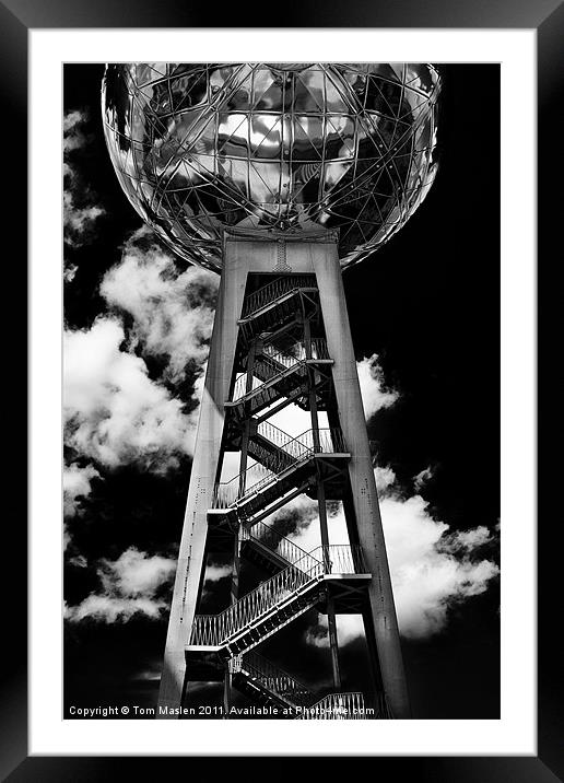 Atomium Framed Mounted Print by Tom Maslen