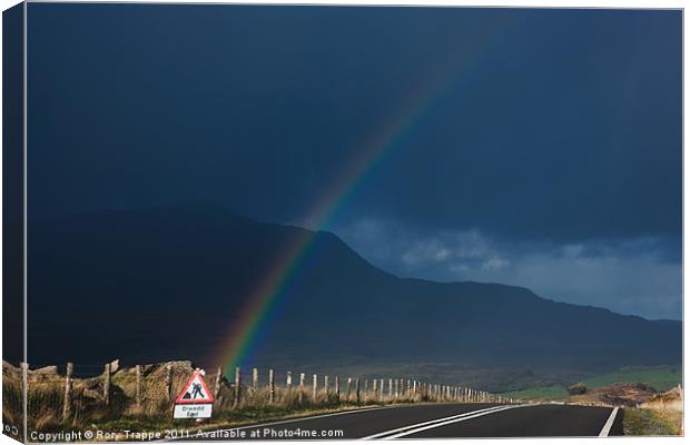What's at the end of the rainbow ? Canvas Print by Rory Trappe