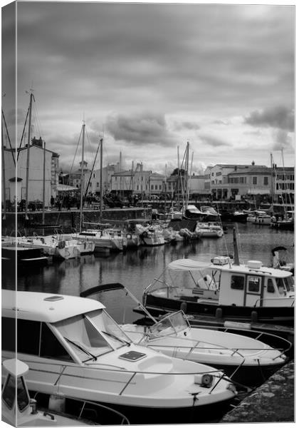 View on the harbor of Saint-Martin-de-Ré in black and white Canvas Print by youri Mahieu