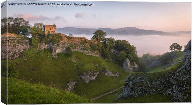Misty Morning at Peveril Castle Canvas Print by Steven Nokes
