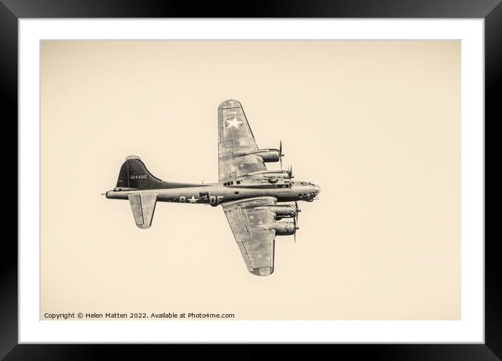 Boeing B-17G Flying Fortress left to right  Framed Mounted Print by Helkoryo Photography