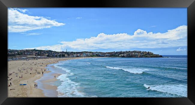 Bondi beach scene, Sydney NSW. Framed Print by Allan Durward Photography