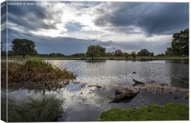 Dramatic stormy sky at Bushy Park Canvas Print by Kevin White