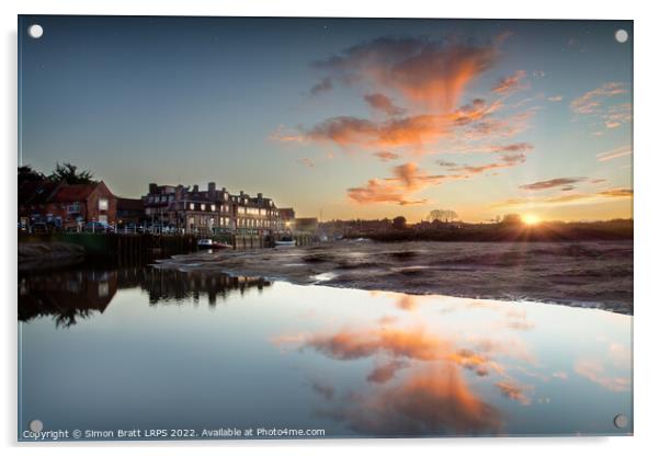 Blakeney quay hotel sunset at low tide Acrylic by Simon Bratt LRPS