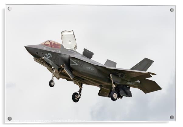 Lockheed F35 Lightning Approaches for a vertical Landing Acrylic by Steve de Roeck