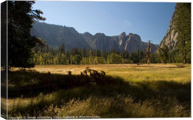 Yosemite Valley, California Canvas Print by Simon Armstrong