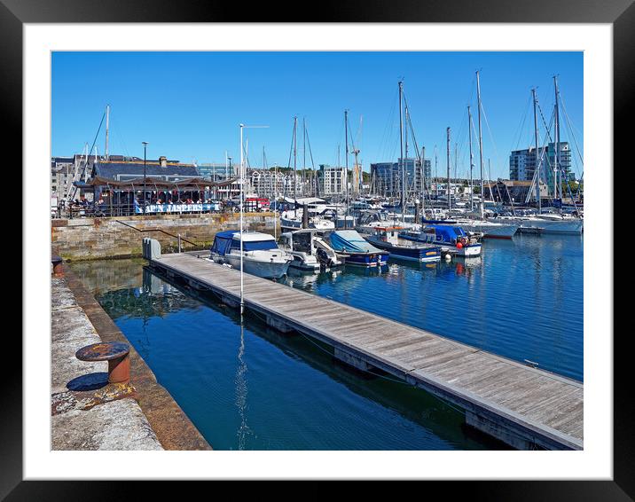 Cap'n Jaspers, The Barbican, Plymouth  Framed Mounted Print by Darren Galpin