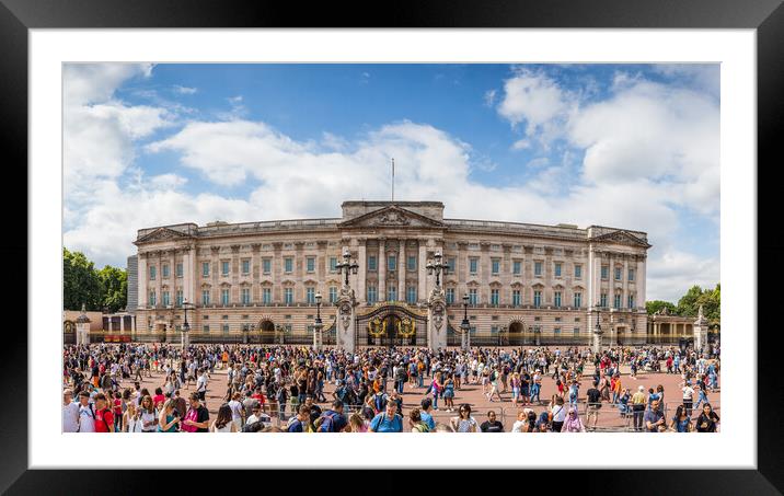 Tourists outside Buckingham Palace Framed Mounted Print by Jason Wells