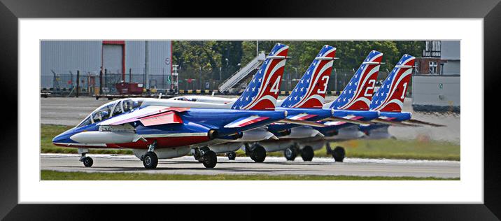 Patrouille de France  Framed Mounted Print by Allan Durward Photography