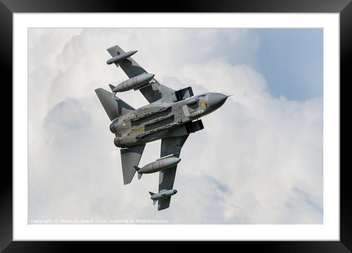 Panavia Tornado Low Level Tight Turn. Framed Mounted Print by Steve de Roeck
