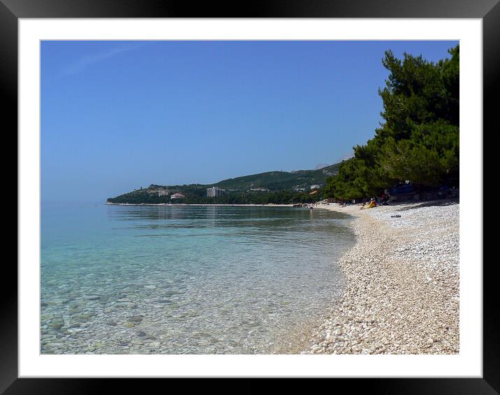 Tucepi beach in Croatia Framed Mounted Print by Jason Wells