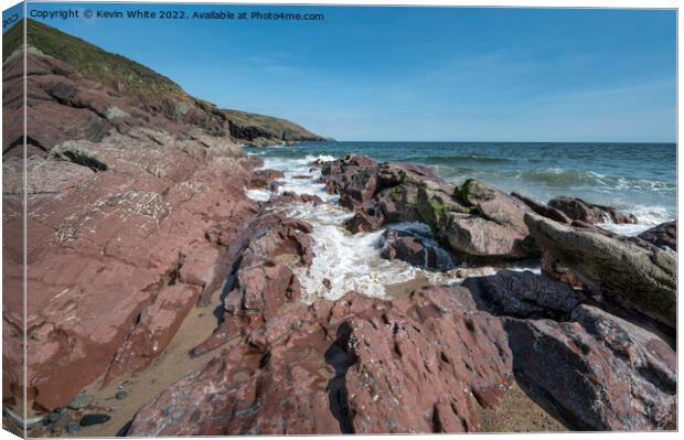 Freshwater East Pembrokeshire Canvas Print by Kevin White