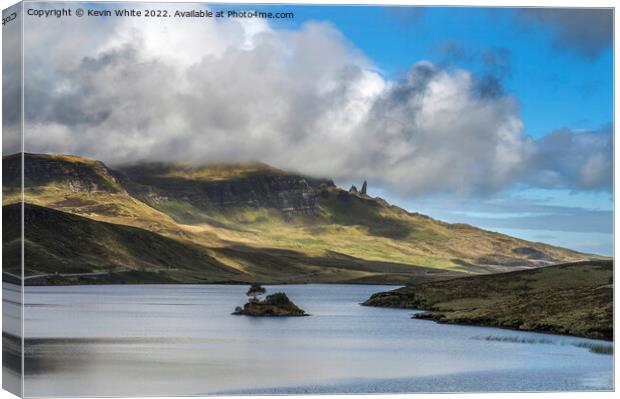 Magical Old Man of Storr on Isle of Skye Canvas Print by Kevin White