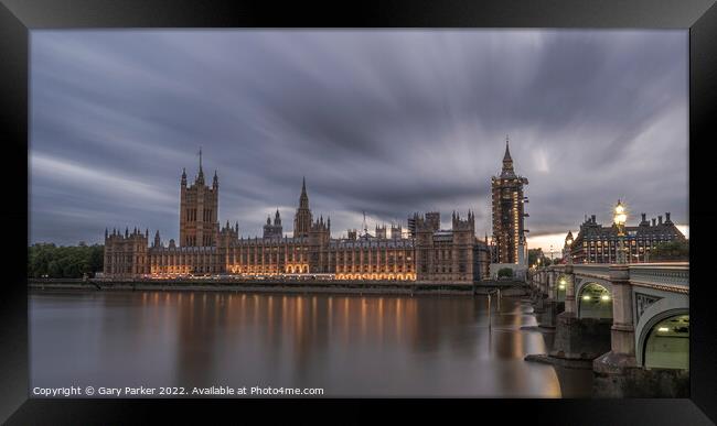 Houses of Parliament at dusk Framed Print by Gary Parker