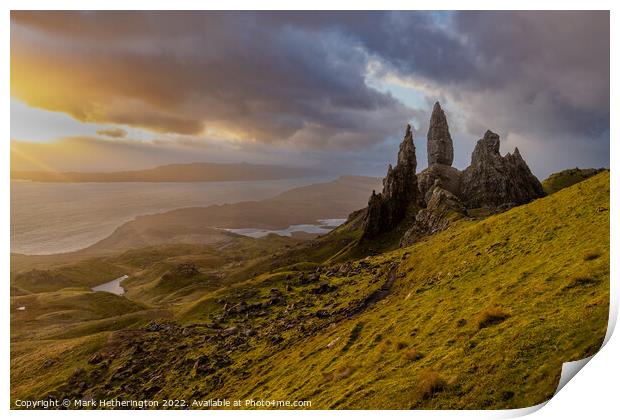 Early morning at Old Man of Storr in Skye Print by Mark Hetherington